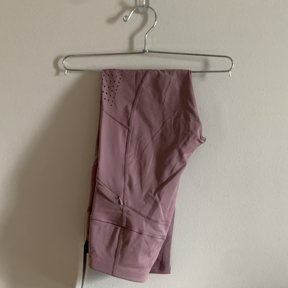 90 Degrees Lilac Leggings NWT